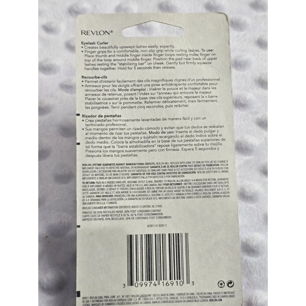 Revlon Eyelash Curler 16910 Natural Curl Carded Chrome New Beauty Tool Eye Lash